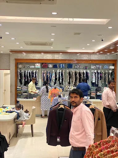 ELL Fashions